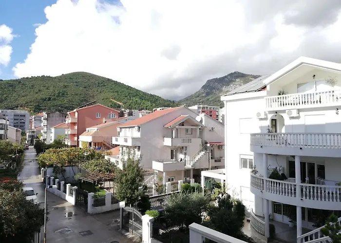 Apartment Azalea Of Budva