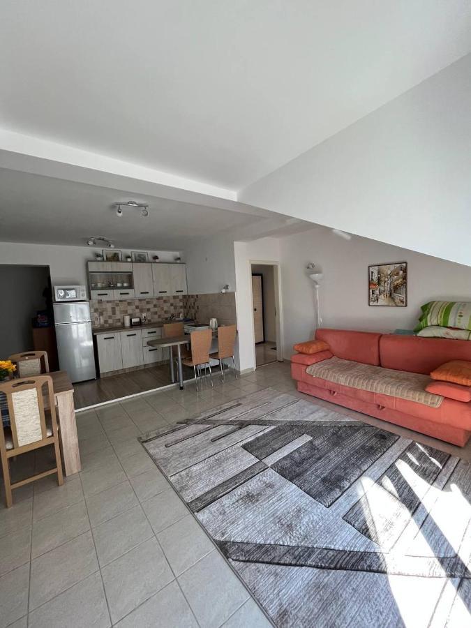 Azalea Of Apartment Budva